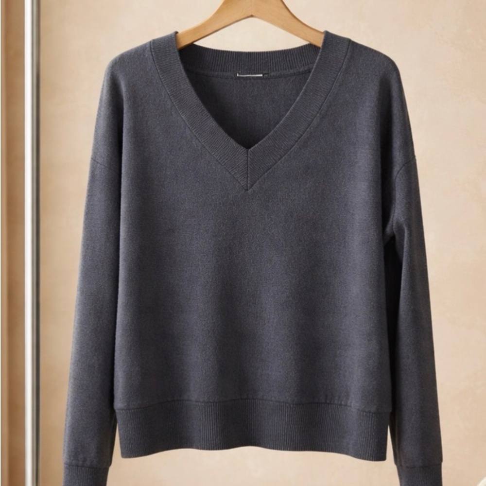 Felina light blue V-Neck Sweater
